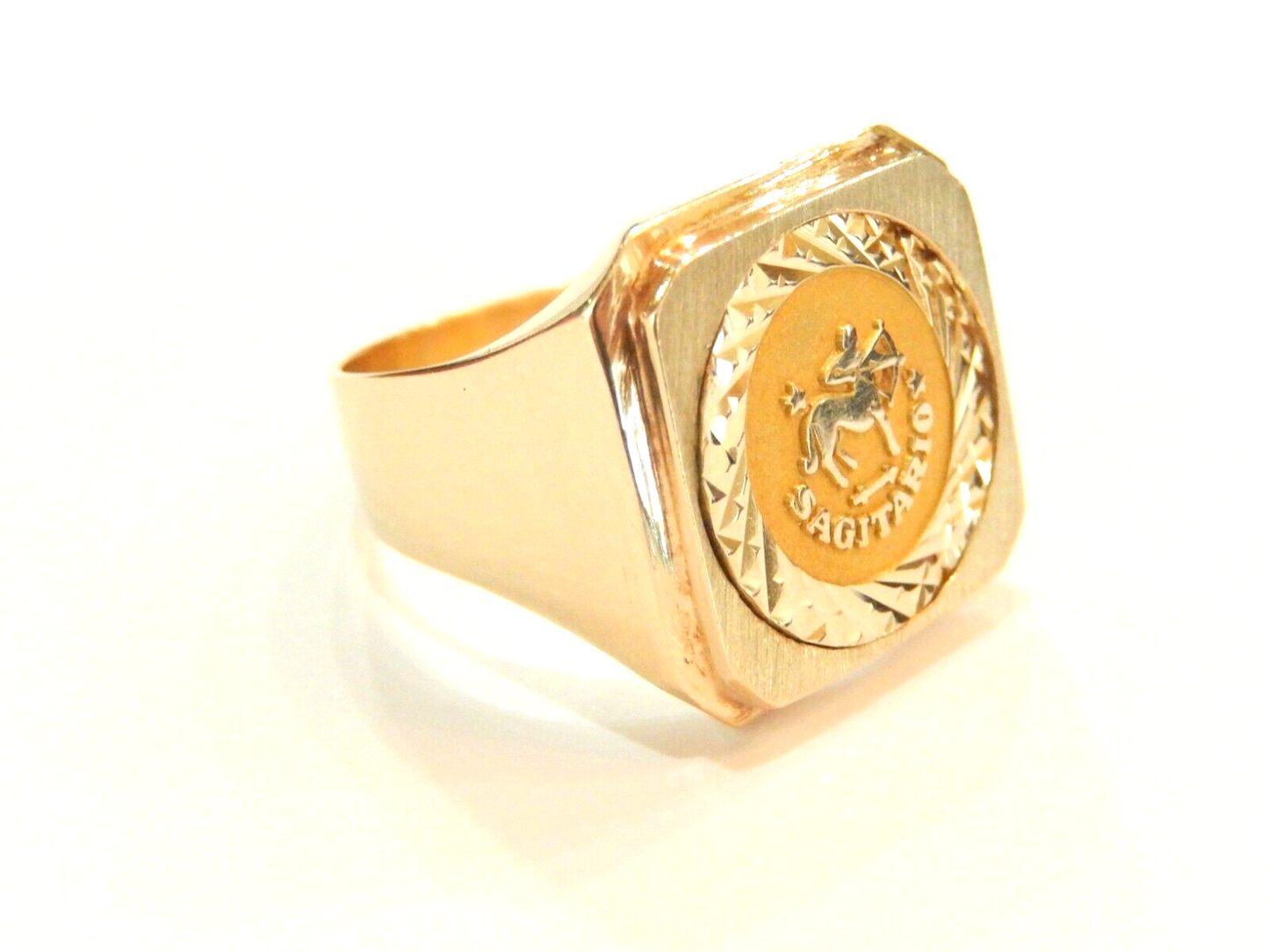14k Solid Yellow Gold HEAVY Mens Zodiac  Sagitarius Ring  Sz 8.25