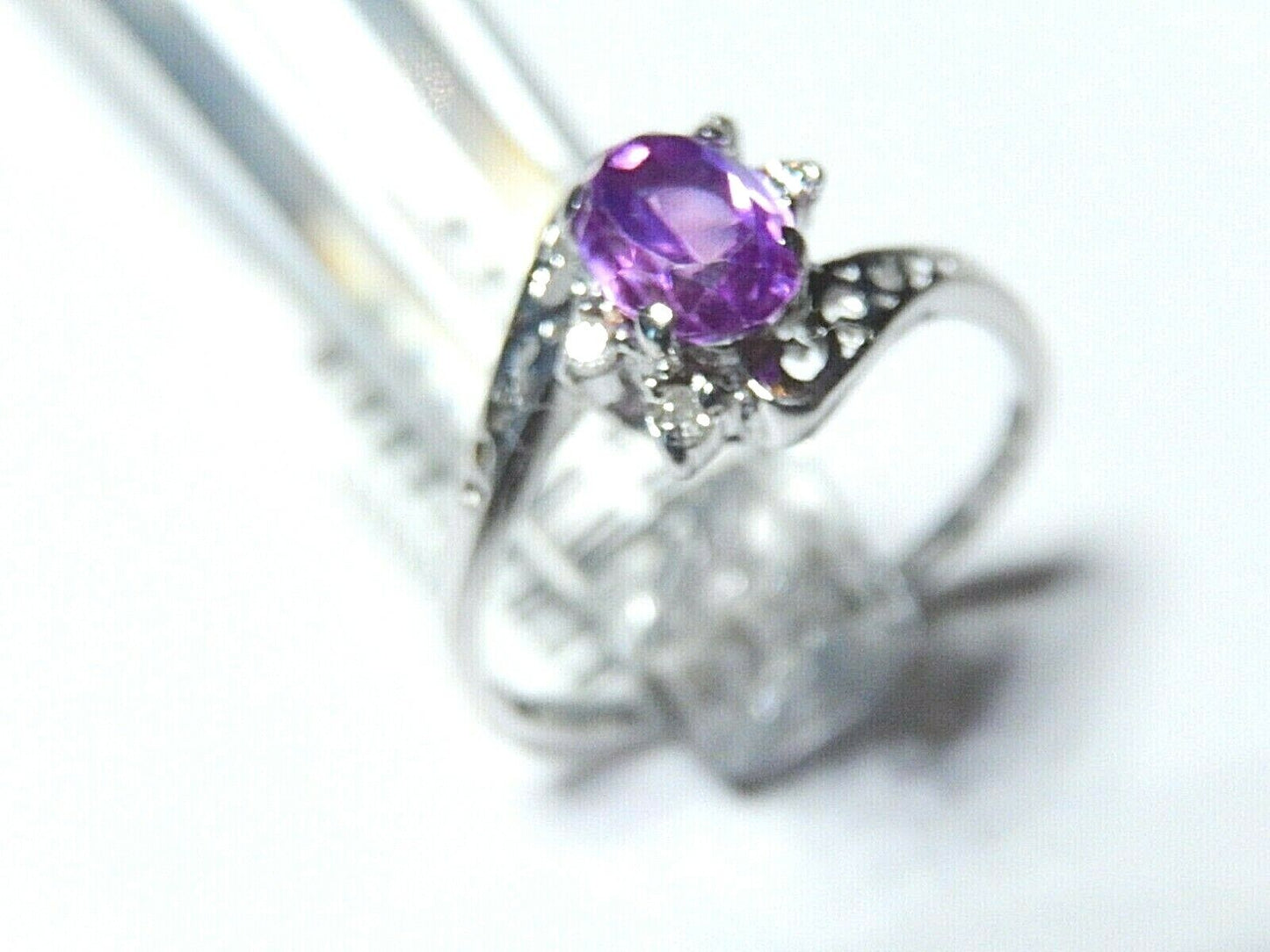 *NWT* 14k White Gold .75CT Oval Amethyst & Diamond Ring Size 7