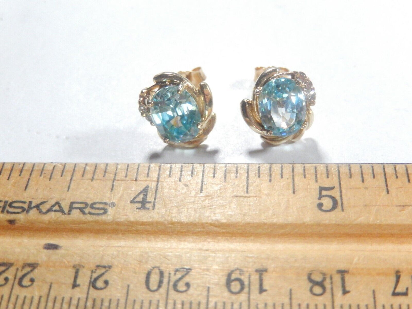 *VINTAGE*  14k Yellow Gold 4.0 CT Oval  Shaped Blue Topaz & Diamond Earrings