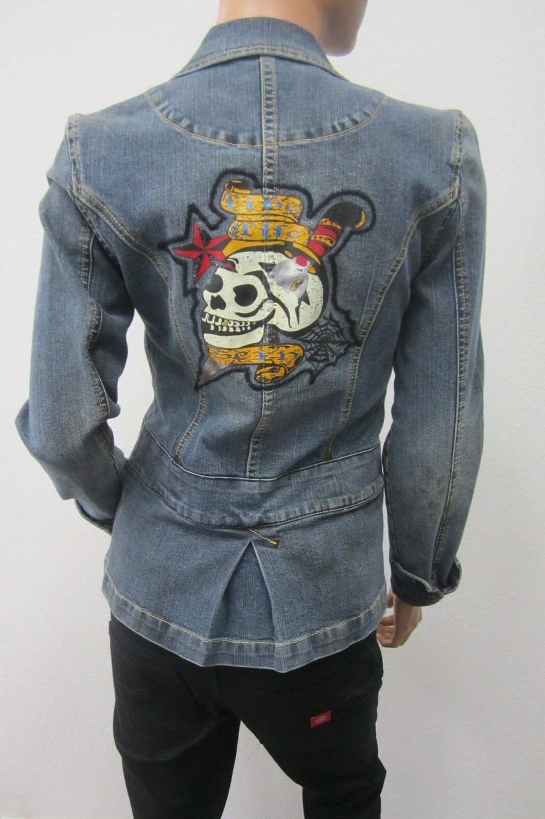 *RARE* FUBU  Collection Denim Jean Jacket Embroidered Rose & Skull Patch Size S