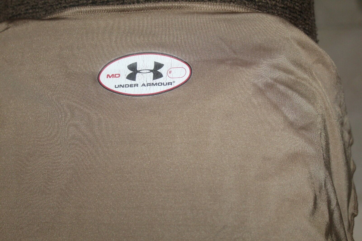 Under Armour Women's Fitted Shirt Size M,  Brown,  Polyester, Spandex, MINT