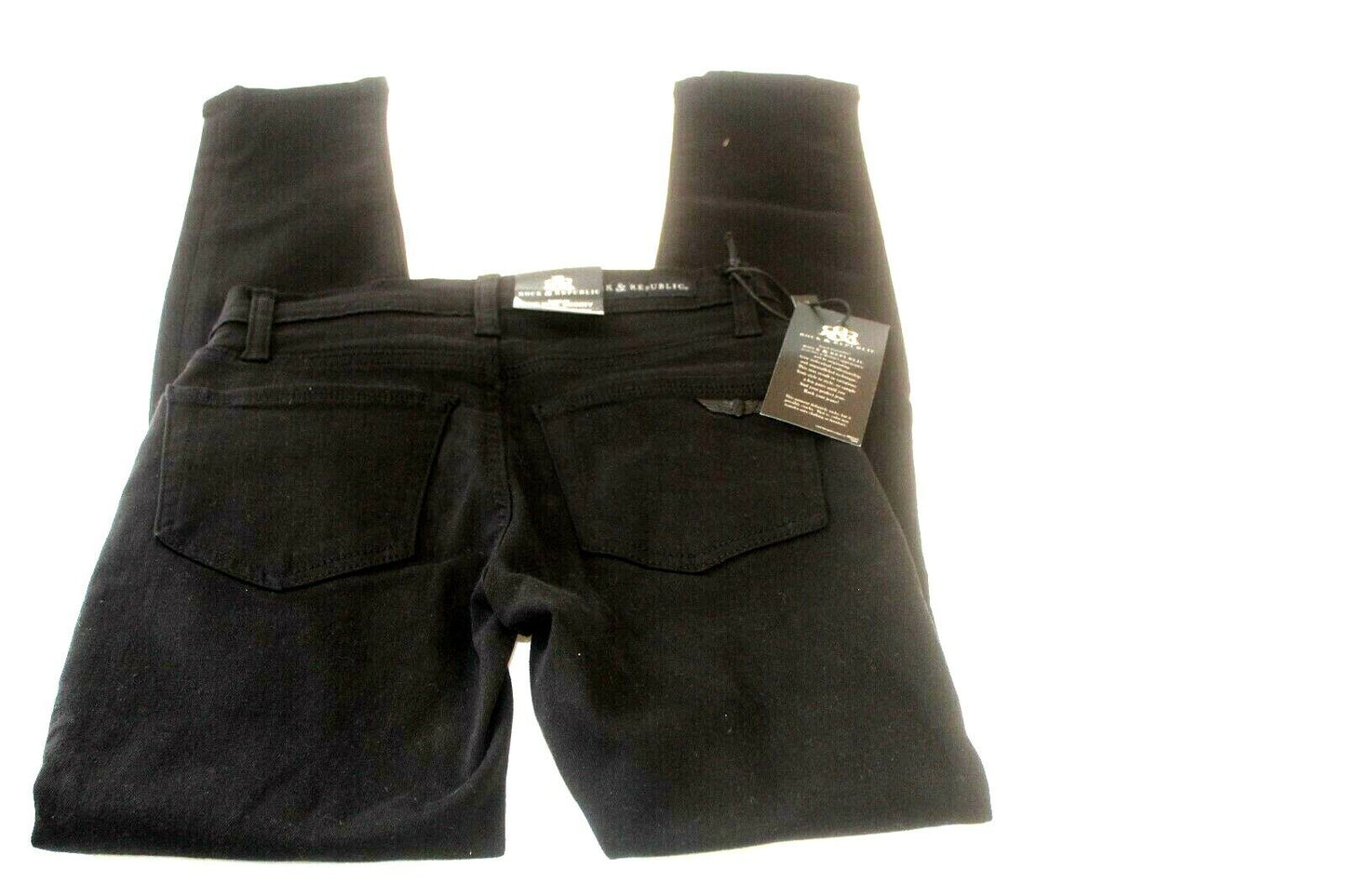 *NWT* Women's Rock & Republic Berlin Midrise Curve Hugging Skinny Jeans - Black