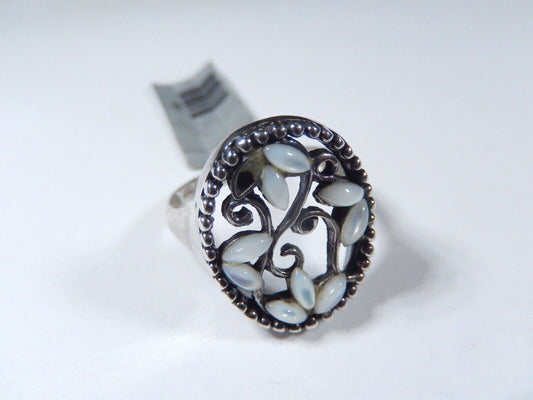 Vintage 925 Sterling Silver Mother of Pearl Ring Size 8.25