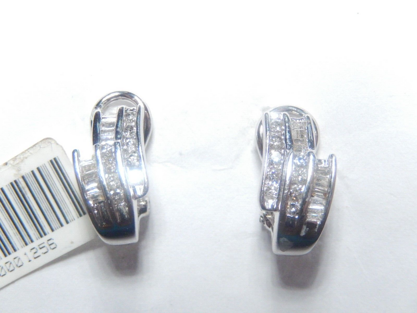 14K White Gold .33CT Round & Baguette Natural Diamond Hoop Leverback Earrings