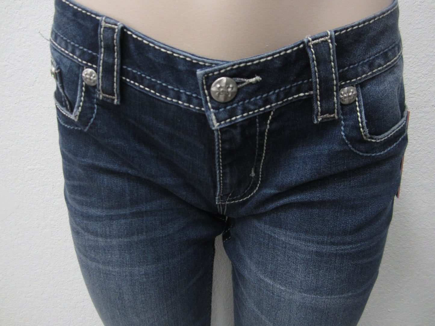 NWT Miss Me Jeans Cool Canyon Signature Bootcut JP7779B size 26 x 34 Very Bling