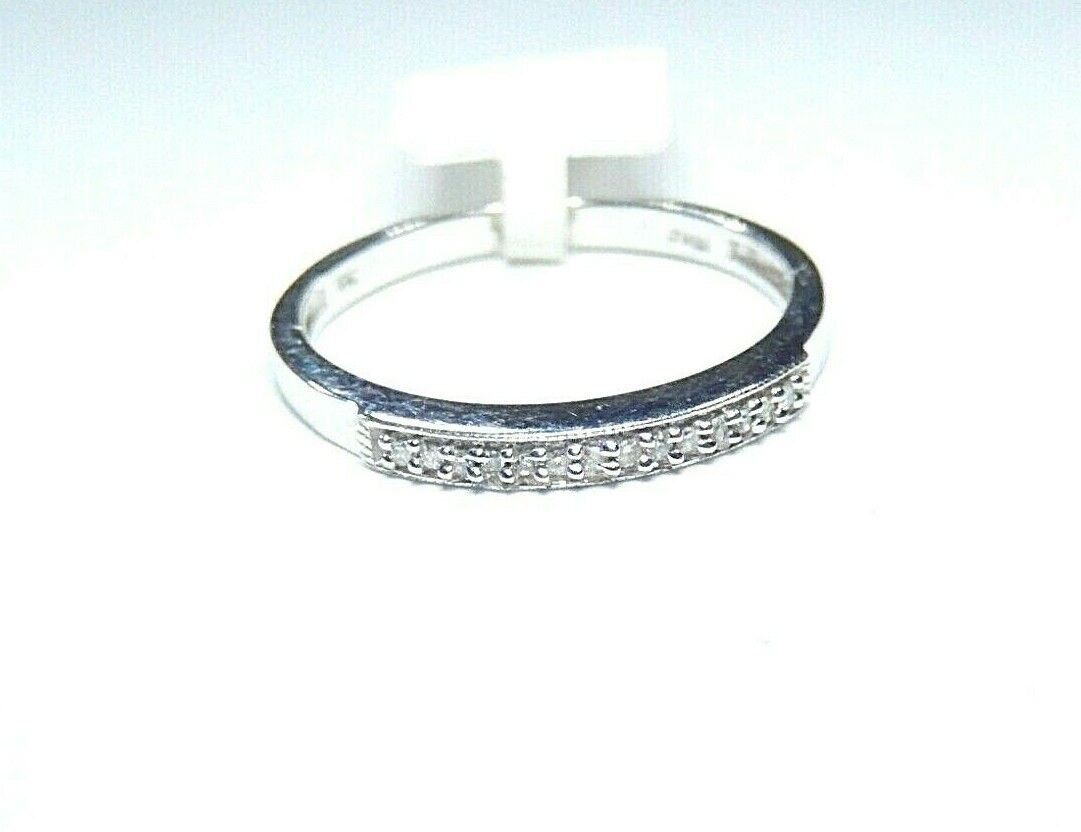 *NWT* 10K Solid White Gold 14 Diamond Wedding / Anniversary Band Ring Size 7.25