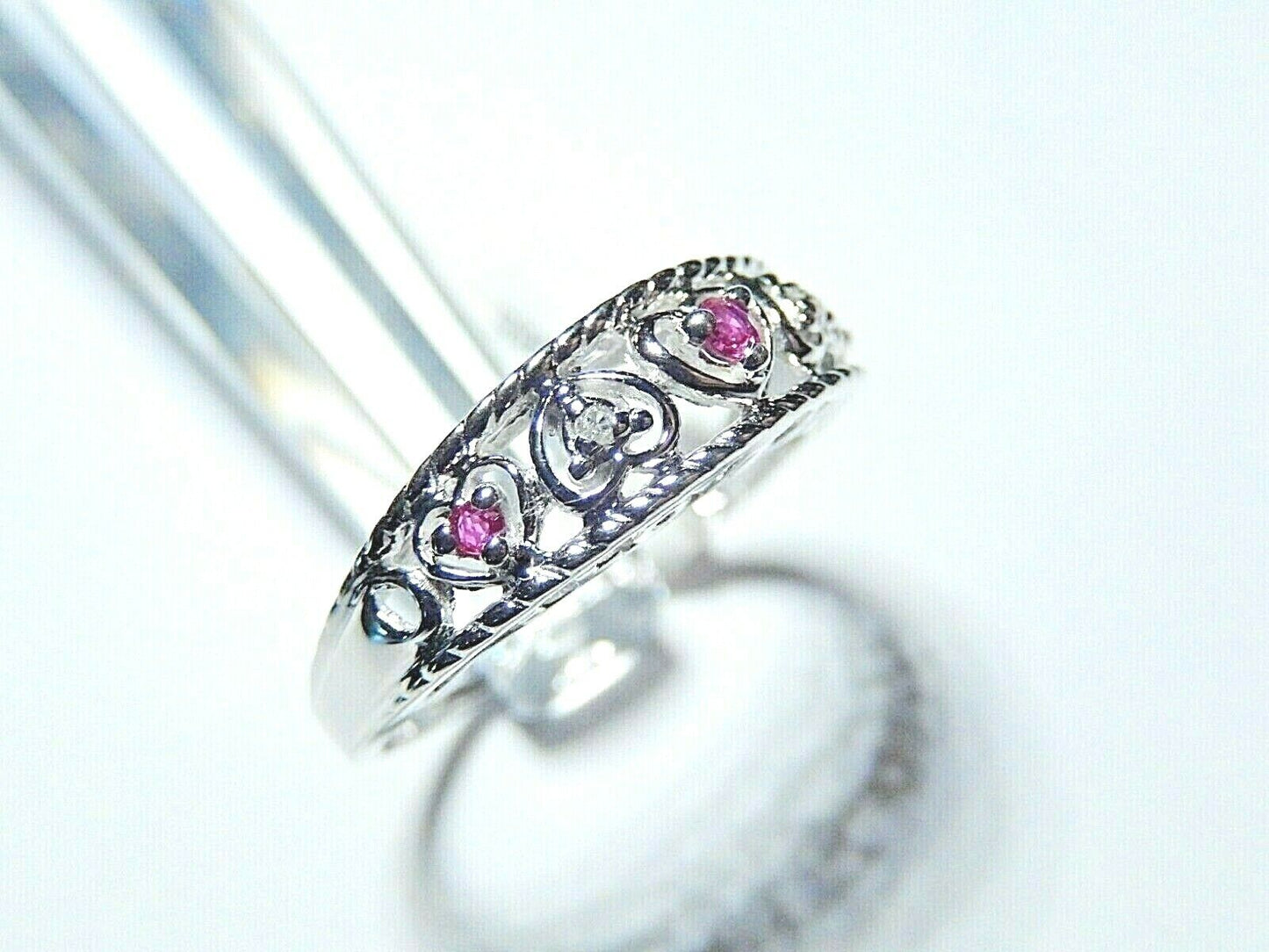 *NWT* 10K White Gold Diamond & Ruby Hearts " I LOVE YOU" Band Ring Size 8.25