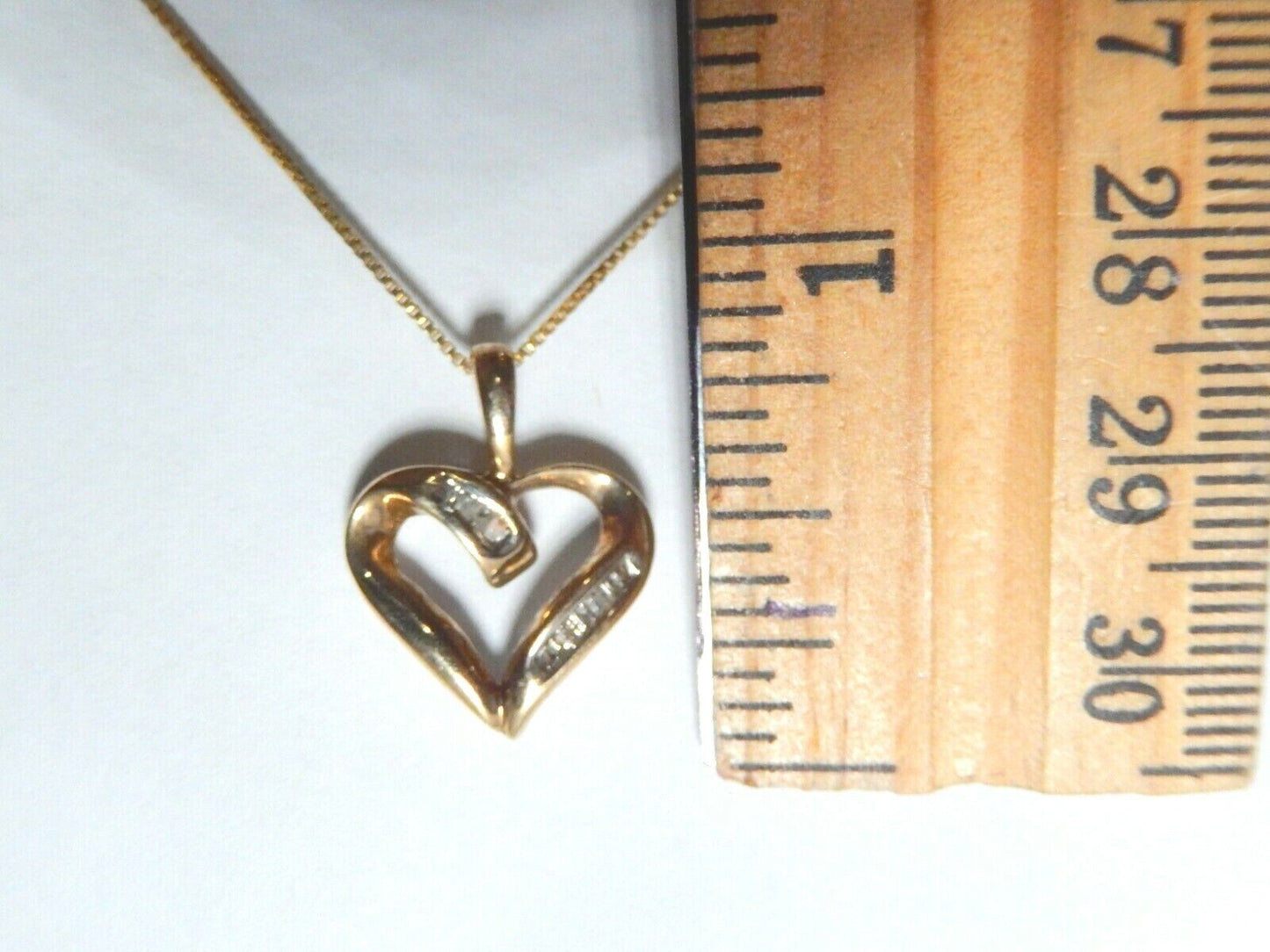 *VINTAGE* 10K YELLOW GOLD OPEN HEART BAGUETTE DIAMOND CLASSIC PENDANT w/18"Chain