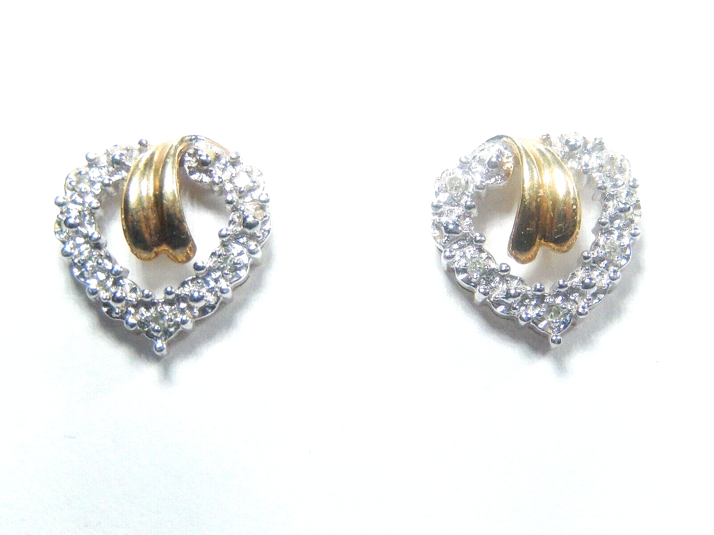 *VINTAGE*  10k Yellow Gold  Diamond Heart Stud Earrings 7/16"