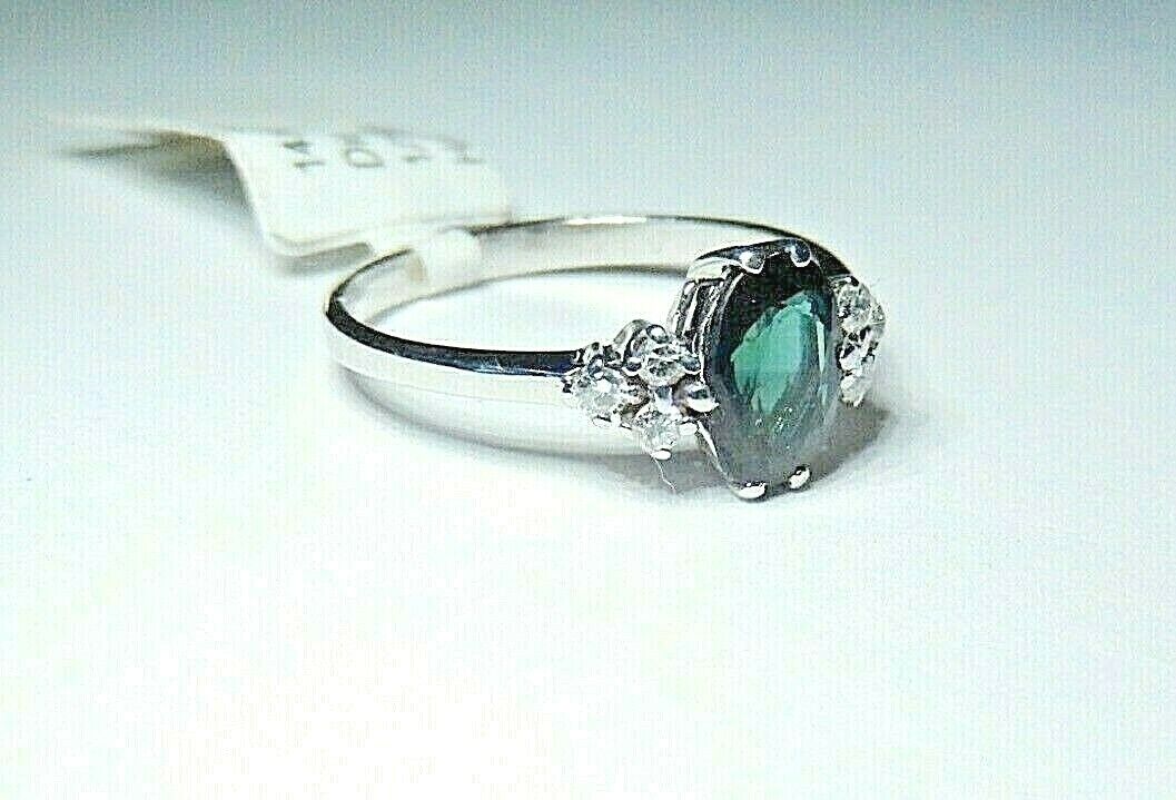 *NWT* 14K White Gold .85CT Natural Oval Sapphire & Diamond Ring Size 6.25