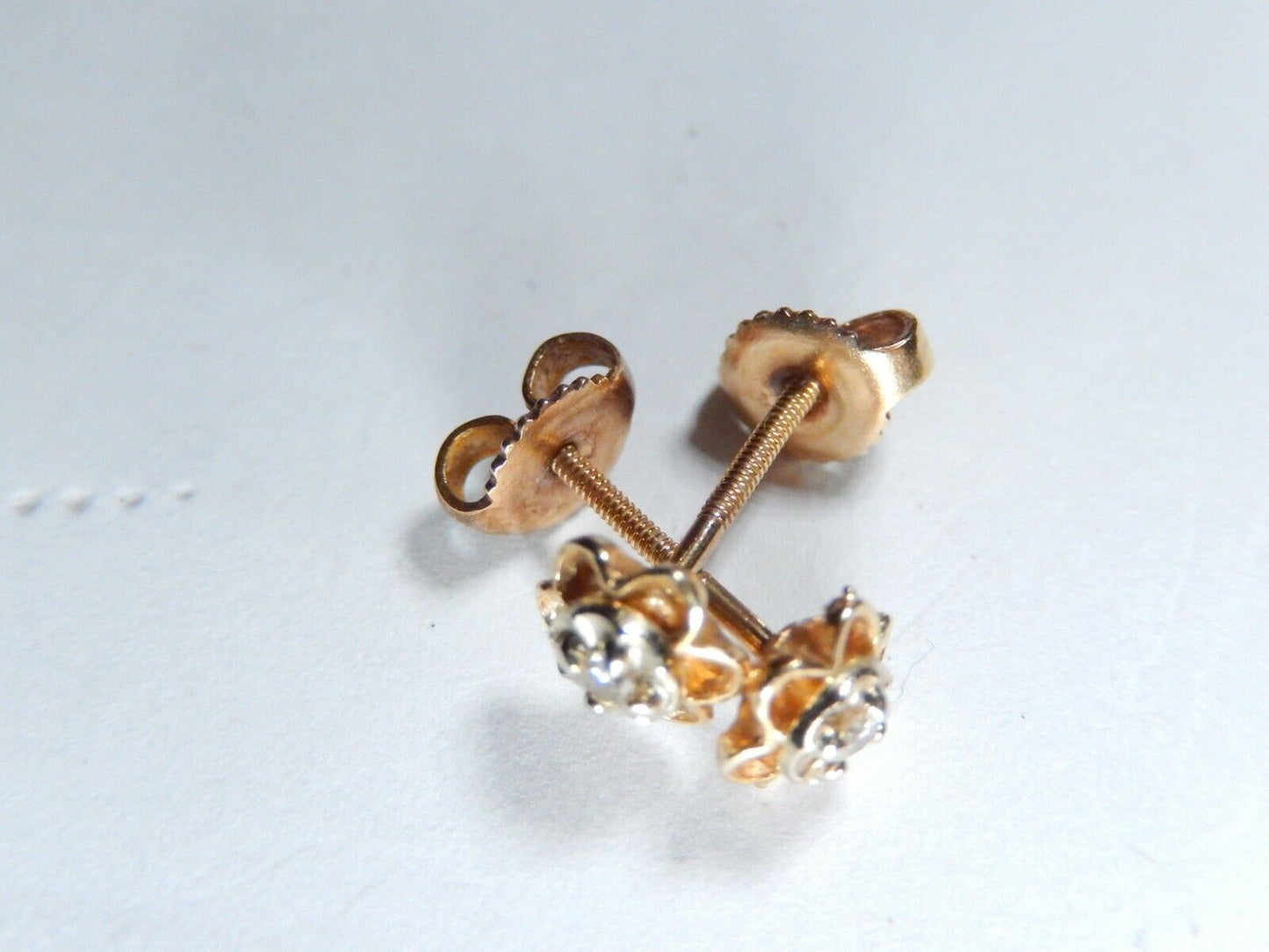 *VINTAGE*  14K Yellow Gold Matching Diamond Stud Earrings & Diamond Pendant 22"