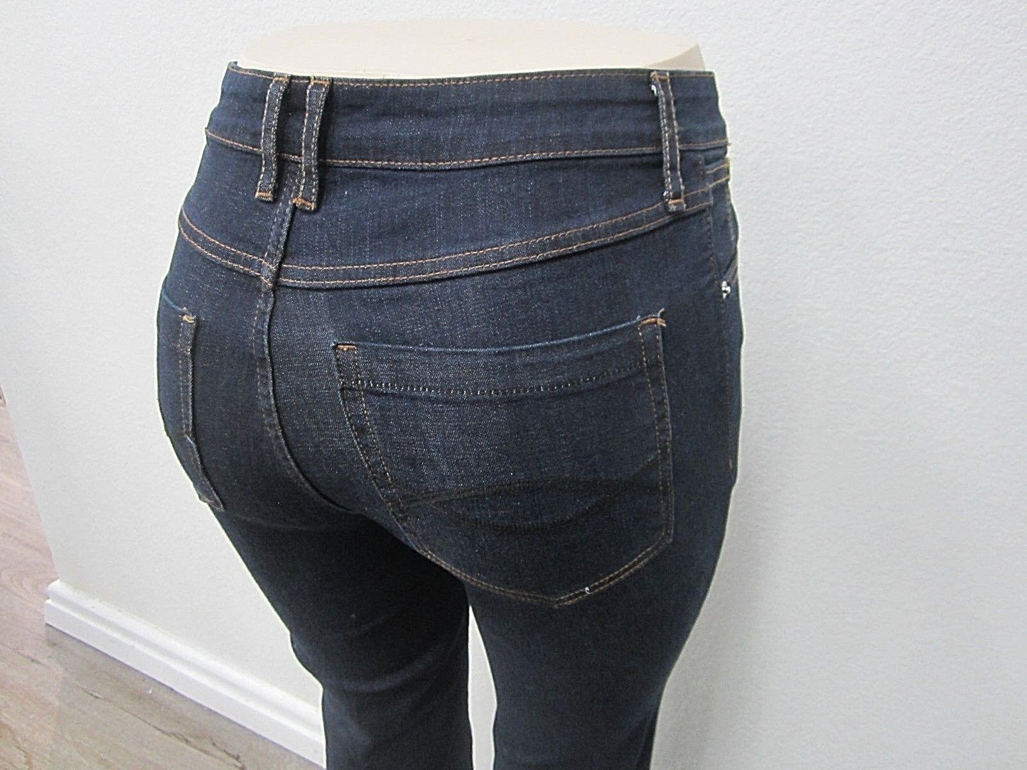 NICE ABERCROMBIE & FITCH Madison Flare Perfect Stretch Women's Dark Size 28x34