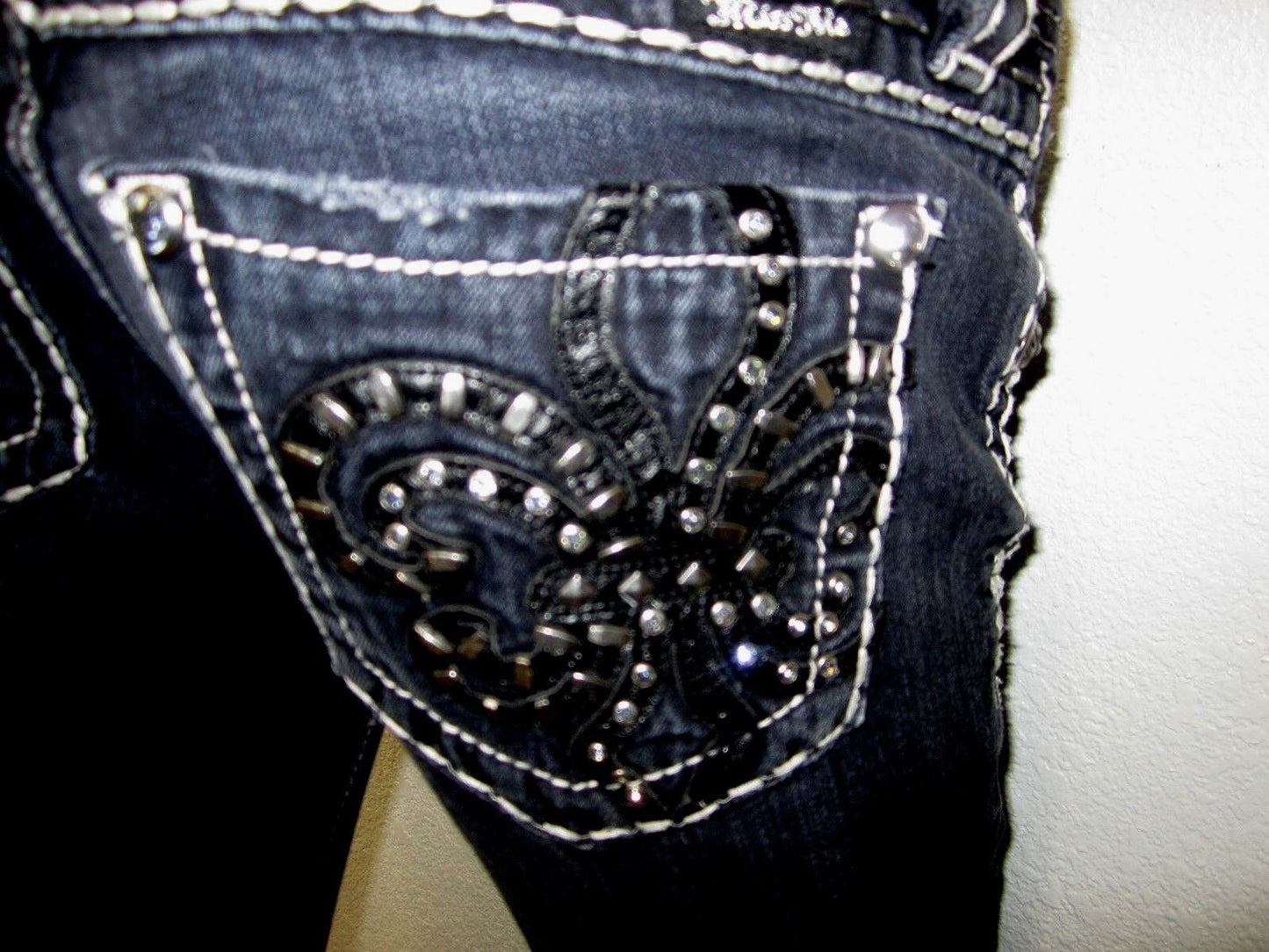 MINT MISS ME SKINNY JE604854L JEANS DARK WASH BLING FLEUR DE LIS SEXY SZ 27x33.