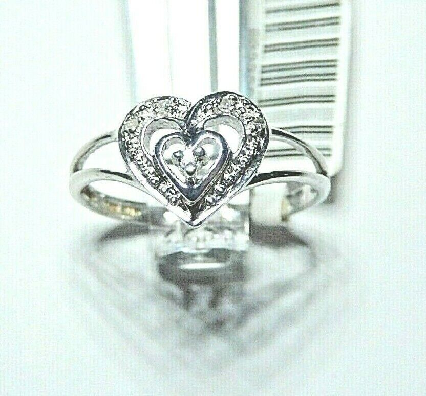 *NWT* 10k Solid White Gold Heart Ring With Genuine Diamonds Size 7.25