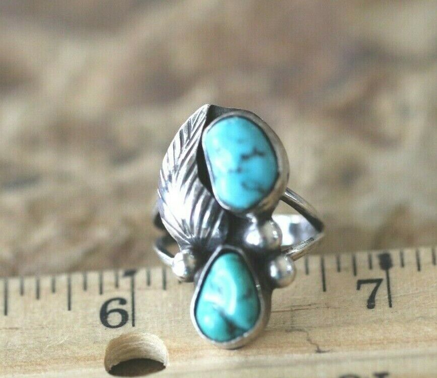 *VINTAGE* Signed Sterling Silver Native American Navajo Turquoise Ring Size 4.25