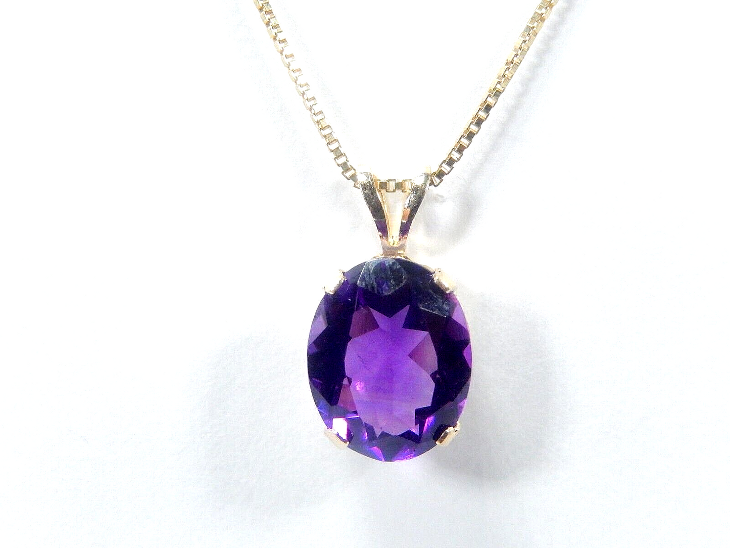 14K Yellow Gold 3.00 CT Oval Amethyst Solitaire Pendant w/18"chain