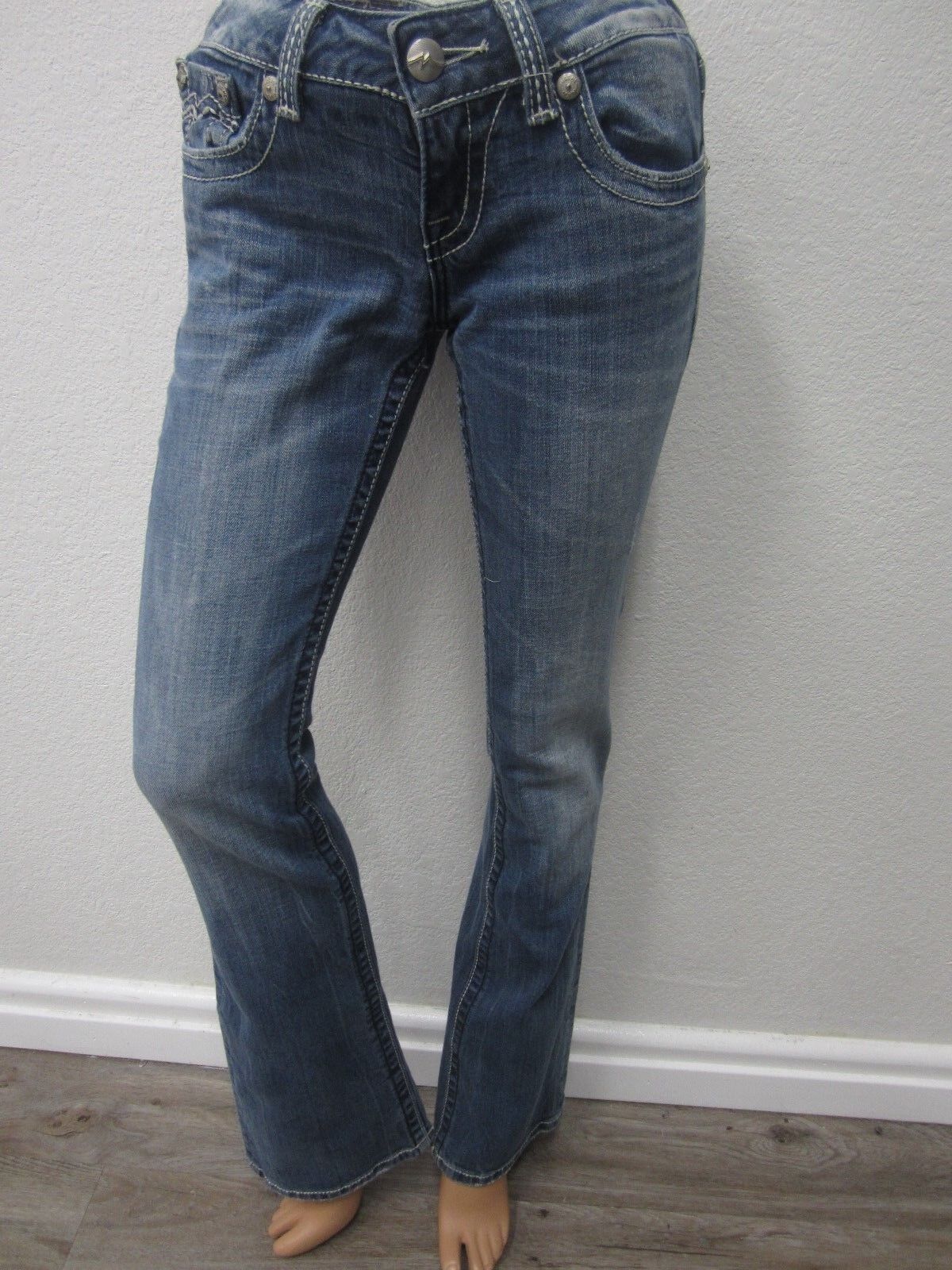VERY NICE Miss Me JD1038B Low Rise Stretch Boot Cut Jeans Women's Sz 26 X 34"