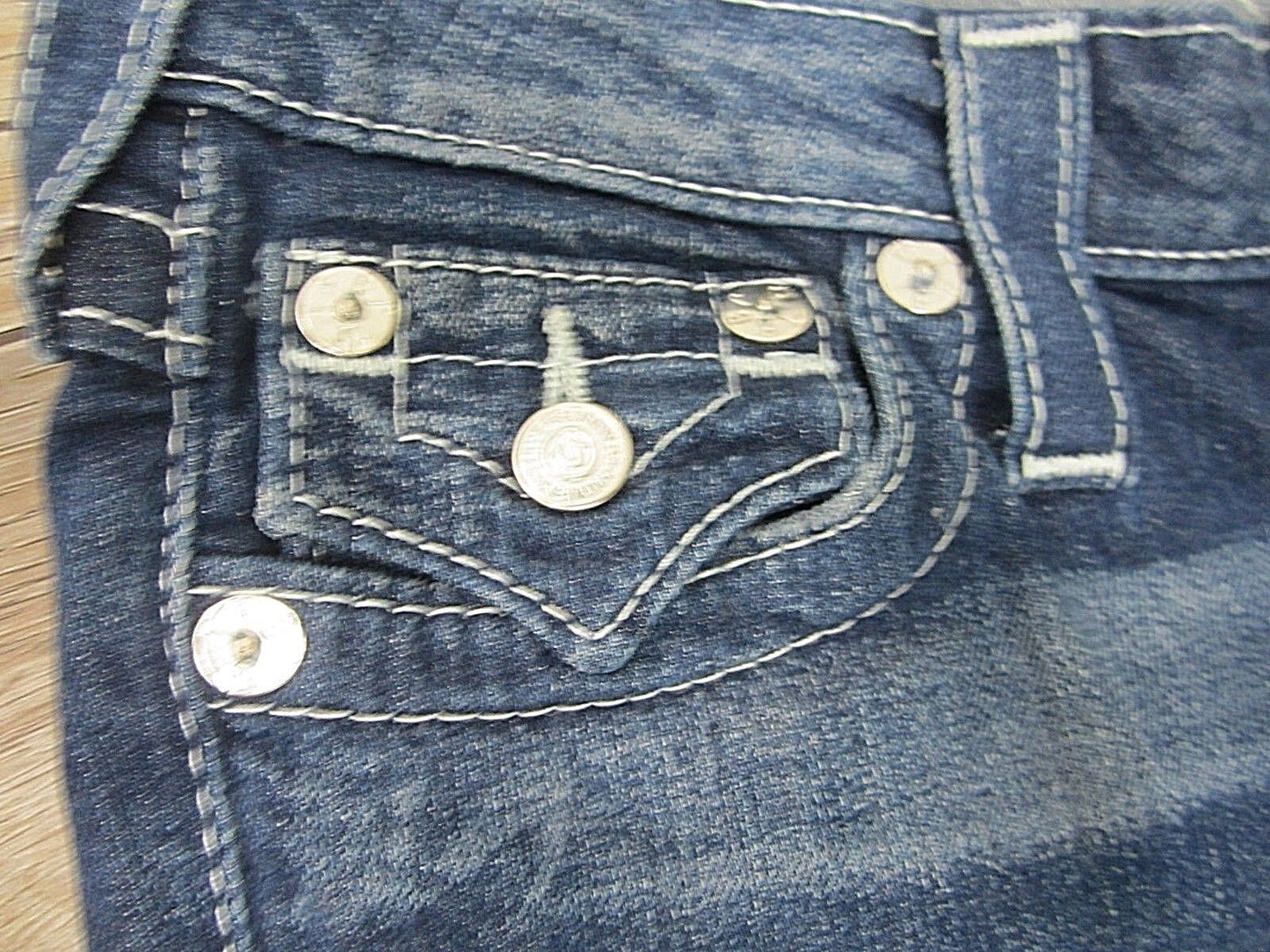 AUTHENTIC True Religion Preowned NICE Womens True Religion Skinny Jeans 25 X 32
