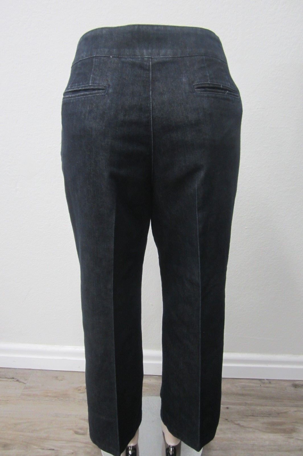 *MINT*  Chico's Platinum Dark Wash Stretch Womens Boot Cut Jeans Size 2 x 27.5"