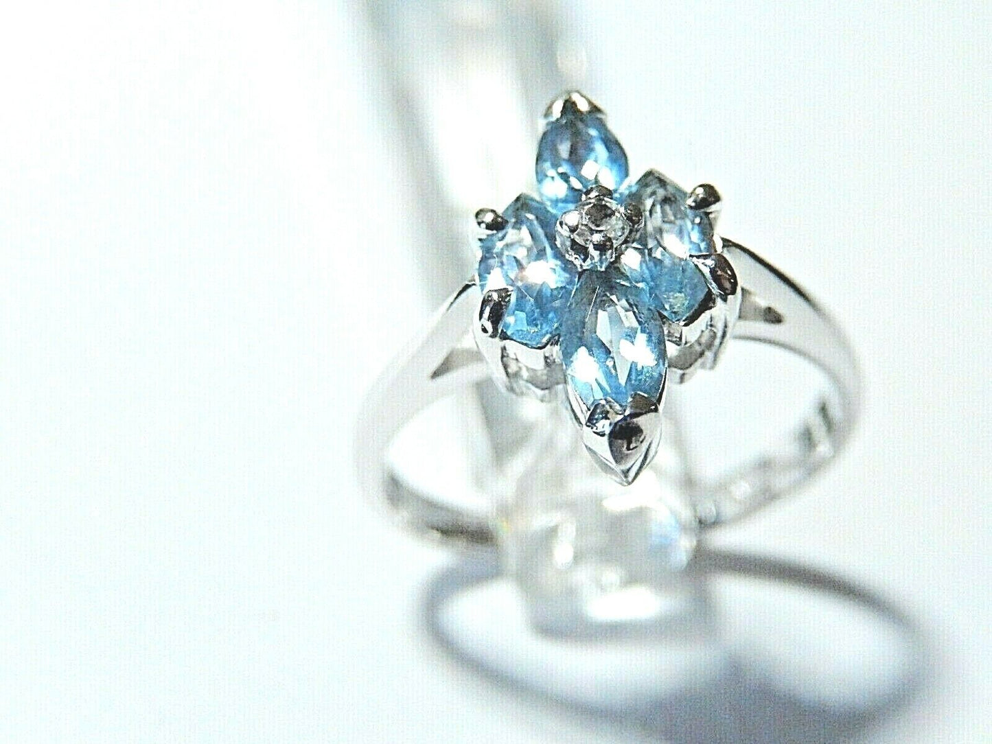 *NWT* 10k White Gold Natural Blue Topaz and Diamond Ring Size 6.75