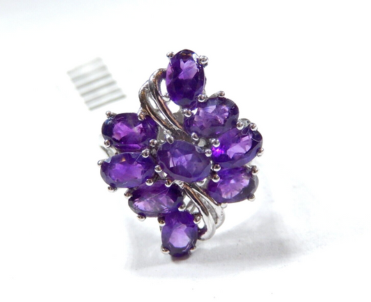 *VINTAGE*  4.00 CT  Nine Oval Amethyst Sterling Silver Cluster Ring - Size 7.25