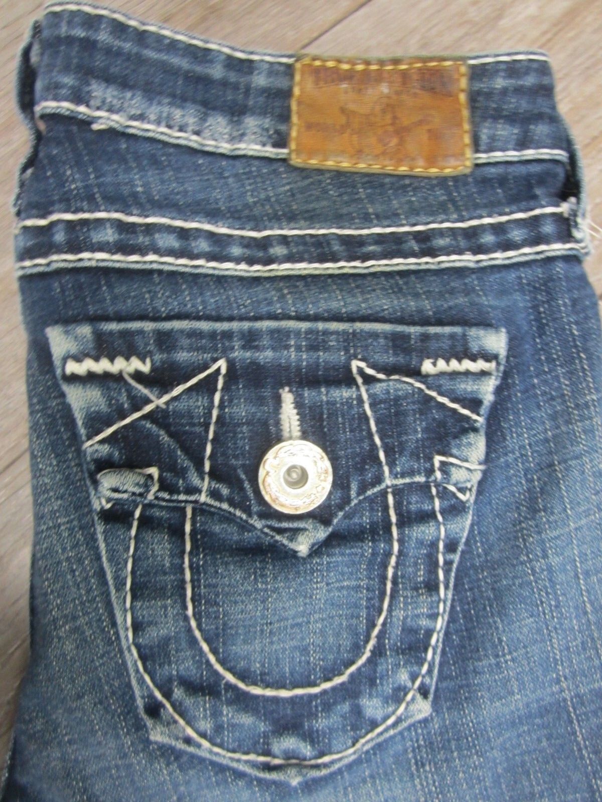 AUTHENTIC NICE True Religion Leather Tag World Tour Womens  Jeans Tag 28 X  31