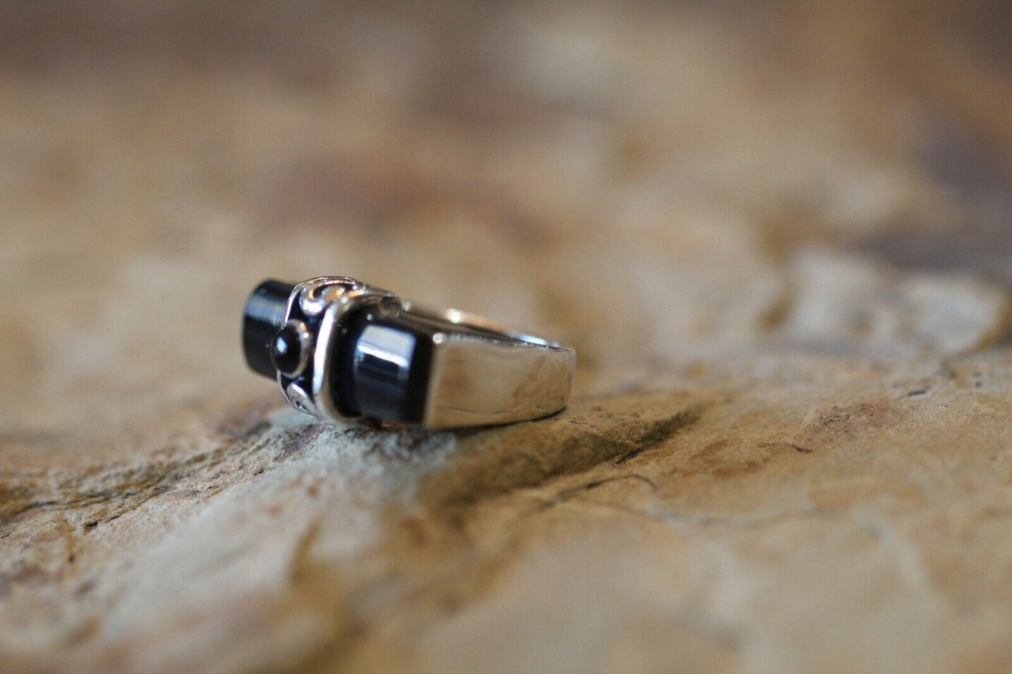 *VINTAGE*  925 Sterling Silver Black Onyx Handmade Ring Size 7.25