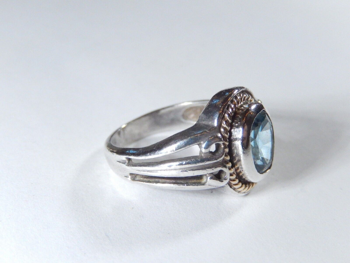 GORGEOUS 14K YELLOW GOLD & STERLING SILVER 2.00 CT BLUE TOPAZ  RING SZ 7.5