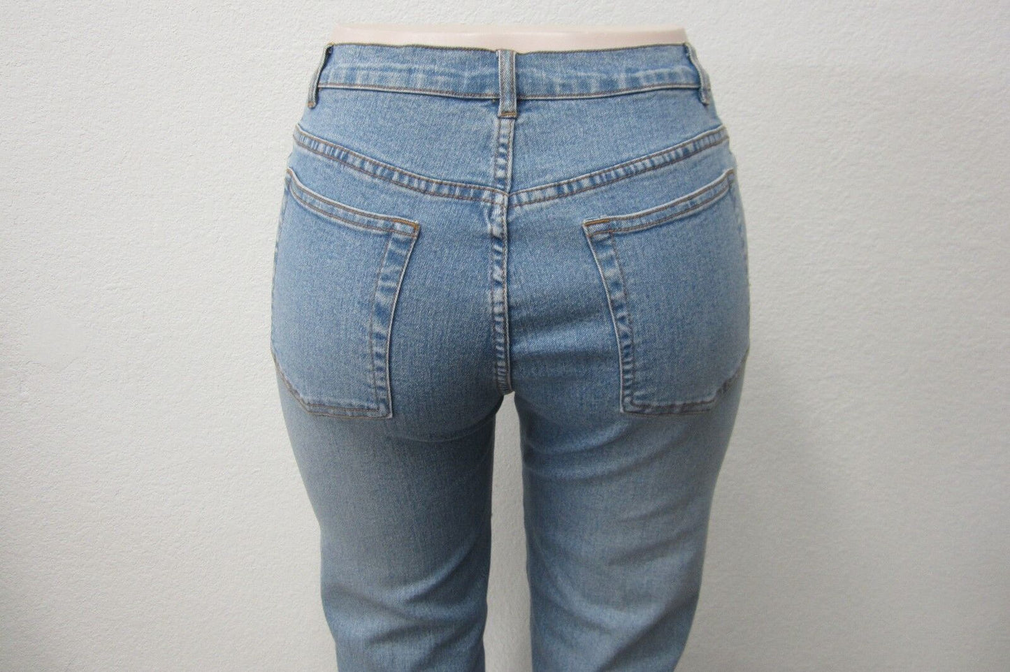 Very Vera Jeans Peek-a-Boo Holes Leg Embellished Jewels Size 6 x L31"