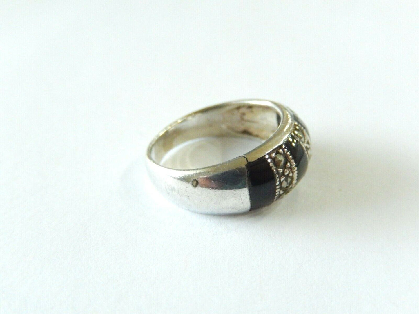 *VINTAGE*   Sterling Silver Black Onyx  & Marcasite 8mm Wide Ring Size 6