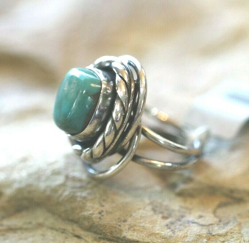 *VINTAGE*  Native American Sterling Silver Handmade Turquoise Ring  Adjustable