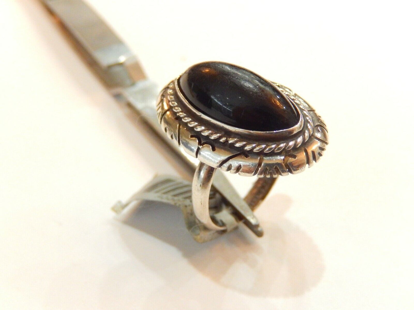 *VINTAGE* Native American Old Pawn Sterling Silver BLACK ONYX Ring  Size 7.5