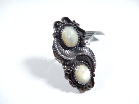 *VINTAGE* Signed Native American Sterling Silver & Mother Of Pearl Ring Sz 6.25