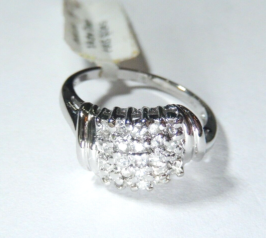 *NWT*  14K White Gold .25ct Natural VS Diamond Cluster Ring  Size 7.5