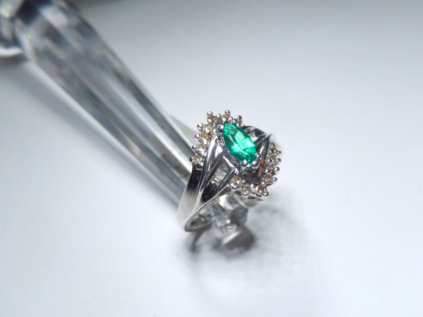 *NWT* 10k White Gold Lab Created Marquise Emerald And Diamond Ring Sz 7