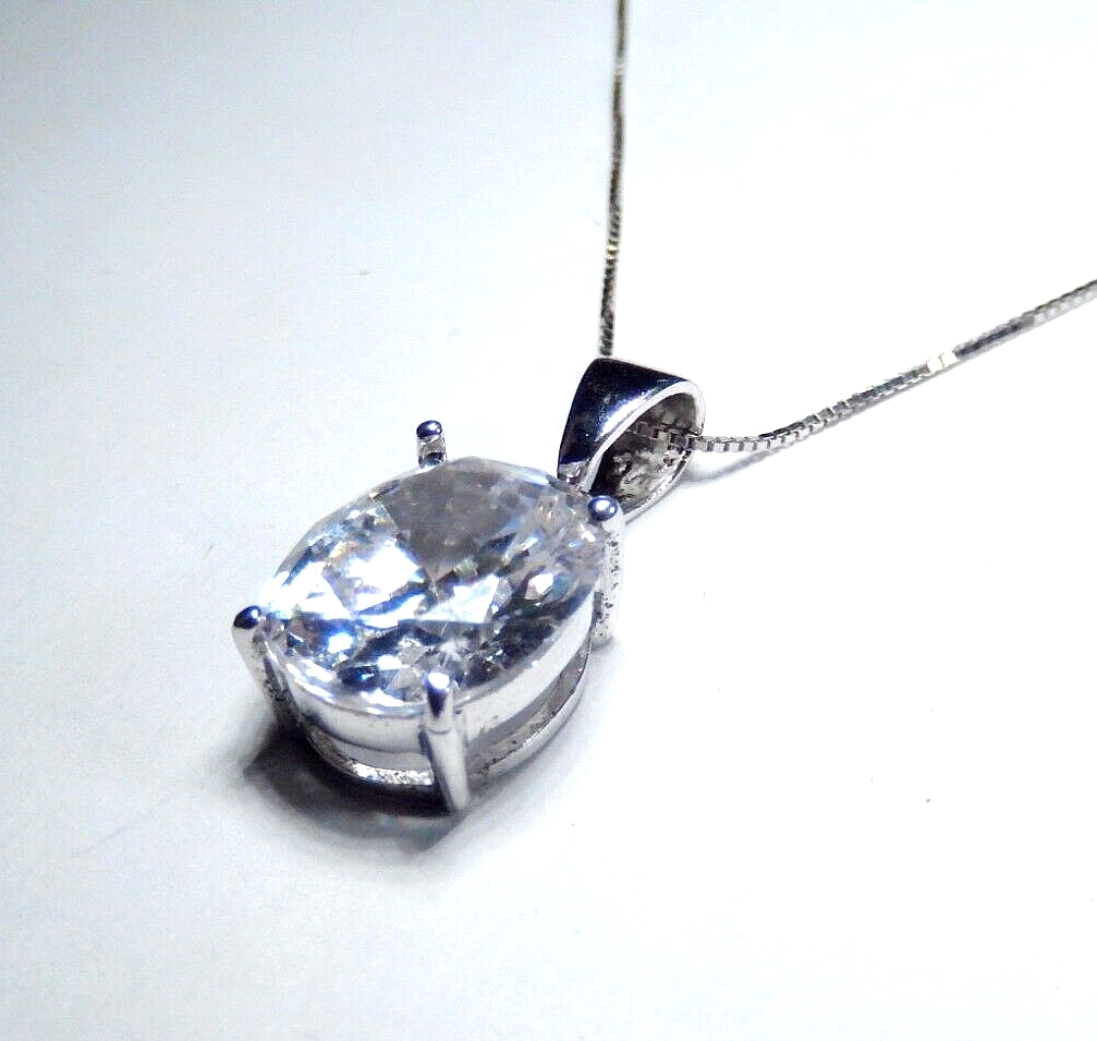 *VINTAGE*  Sterling Silver 10.0 CT CZ Solitaire Pendant with 18" Sterling Chain
