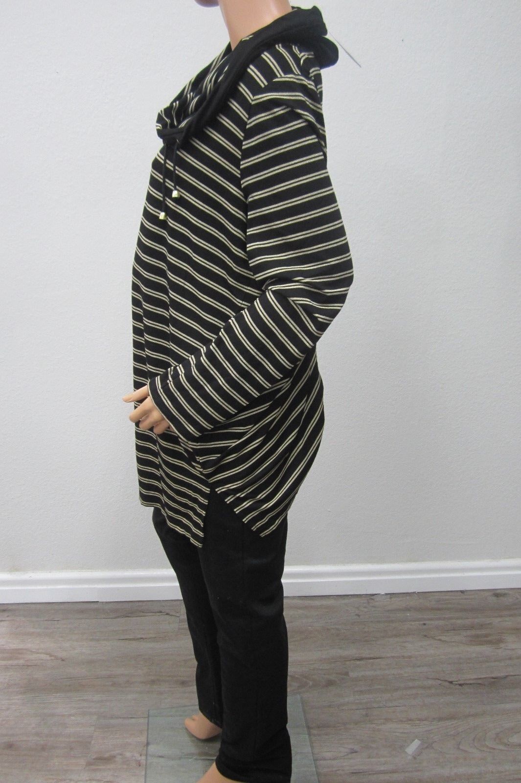 NWT Zenergy by Chico’s  Long Sl Cowl Neck CUTE  Stretch Knit Top Sz 2