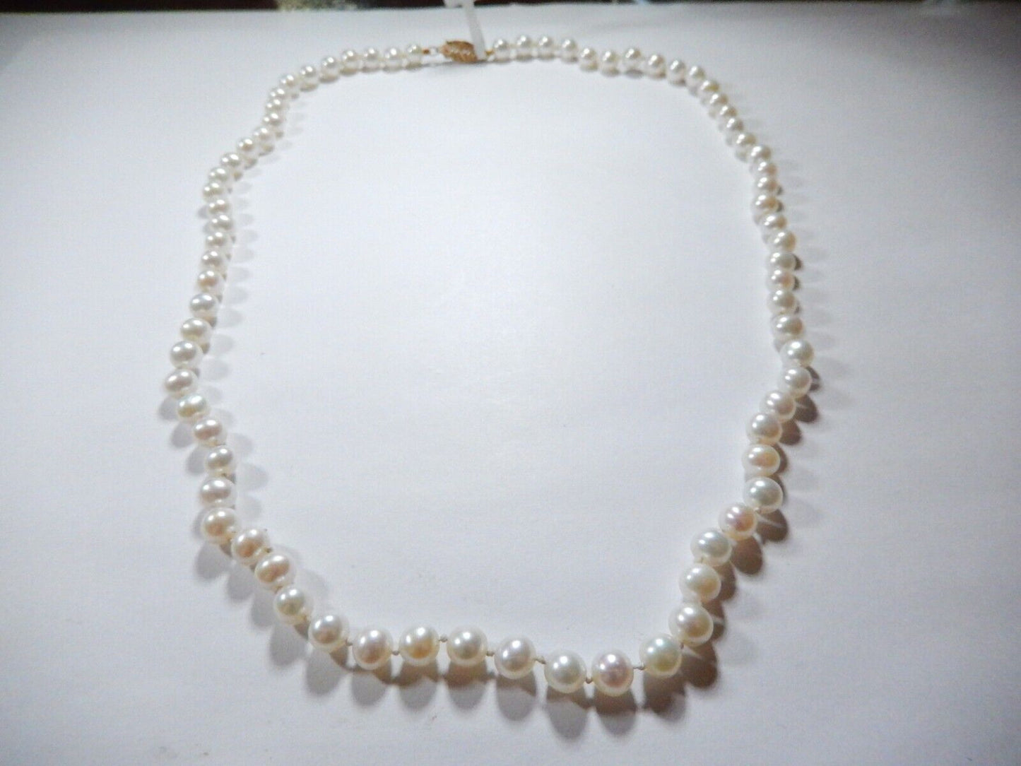 *NEW*  Pearl Necklace w/ 14K Gold Clasp~18" Cultured Pearls ~ 5.5mm Knotted