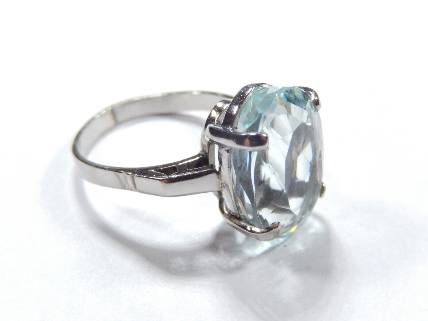 VINTAGE* Sterling Silver 9.00 CT BLUE TOPAZ OVAL FANCY CUT SOLITAIRE Ring Sz7.75