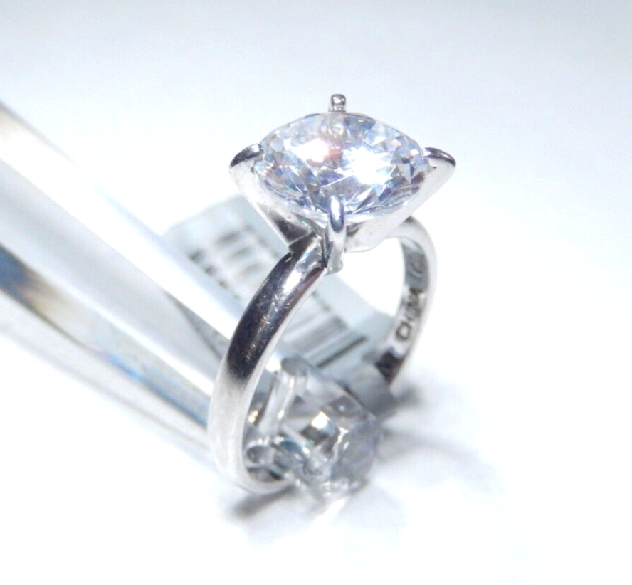 *VINTAGE* Sterling Silver 2.50 CT Round CZ Solitaire Wedding Ring Size 6