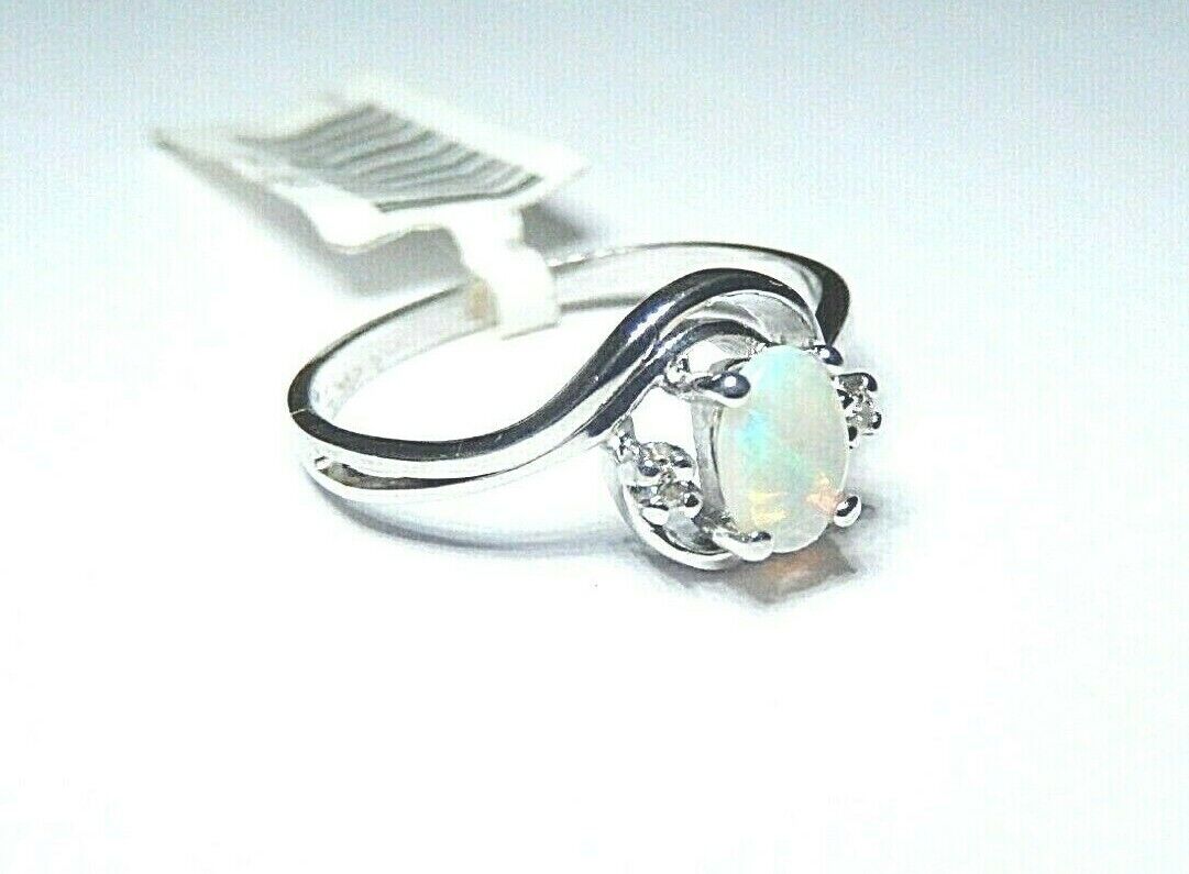 *NWT* 10k White Gold Oval Opal And Diamond Ring Size 6.5