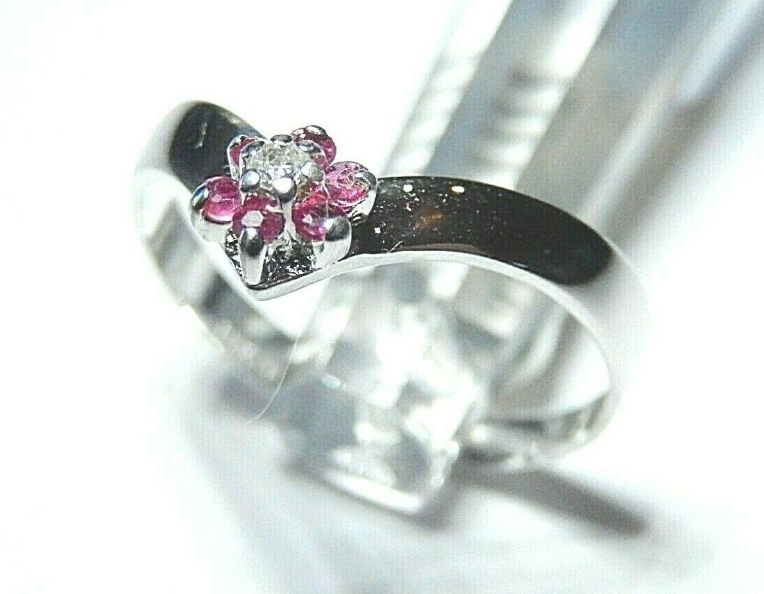 *NWT* 14K White Gold " V " Shape Ruby & Diamond 3.5mm Band Ring Size 9.25