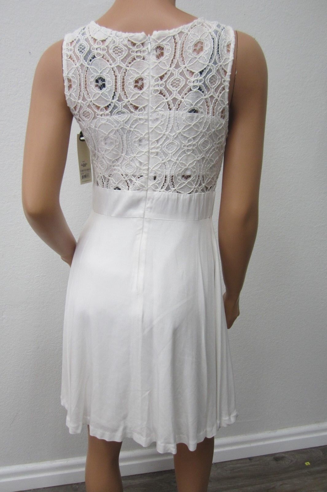 BB Dakota Size 6 Lace Dress Fit and Flare Sleeveless Coral Pink ModCloth NWT