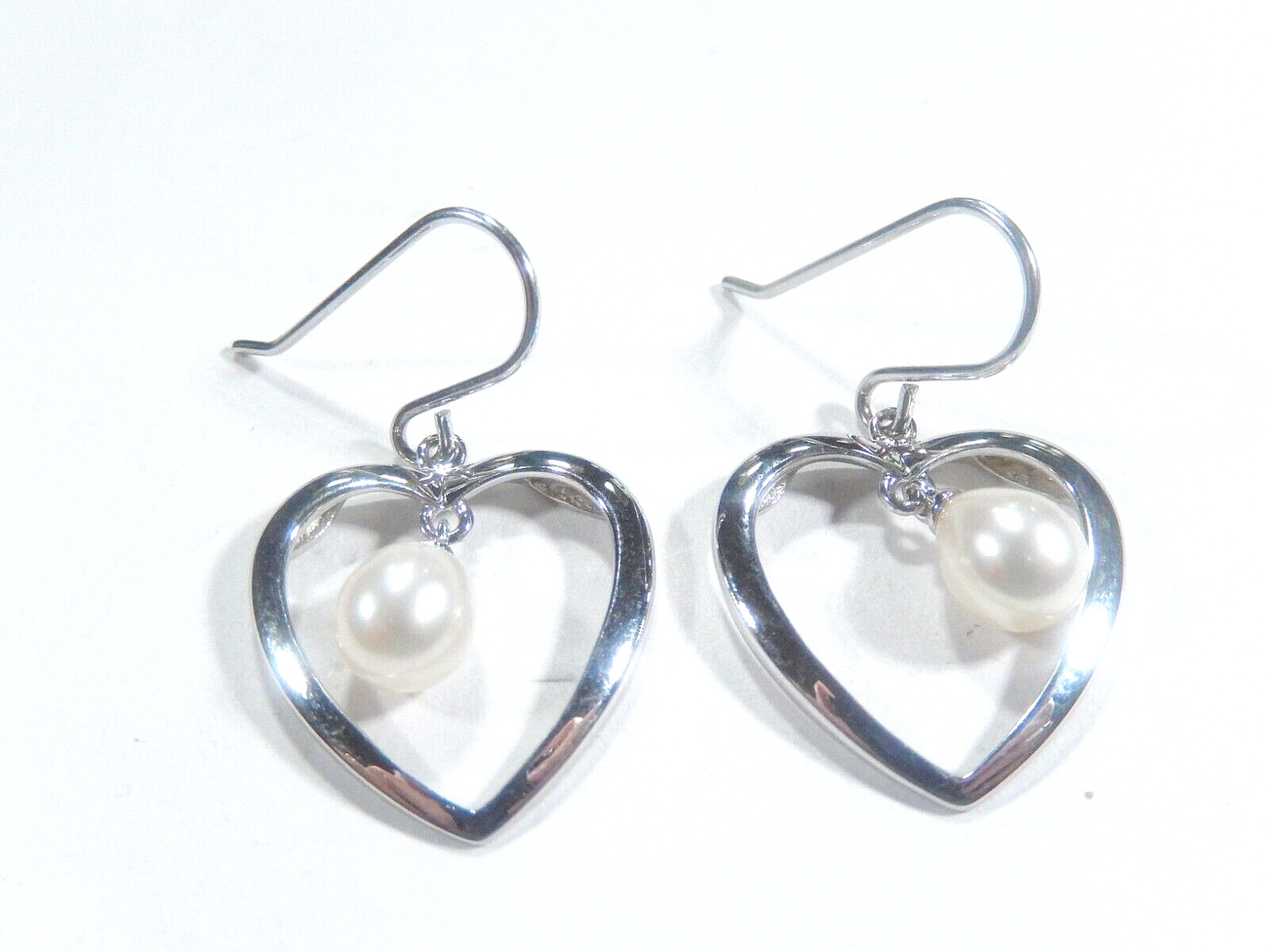 *VINTAGE*   "W2H"  Sterling Silver AAA Pearl Heart  Earrings