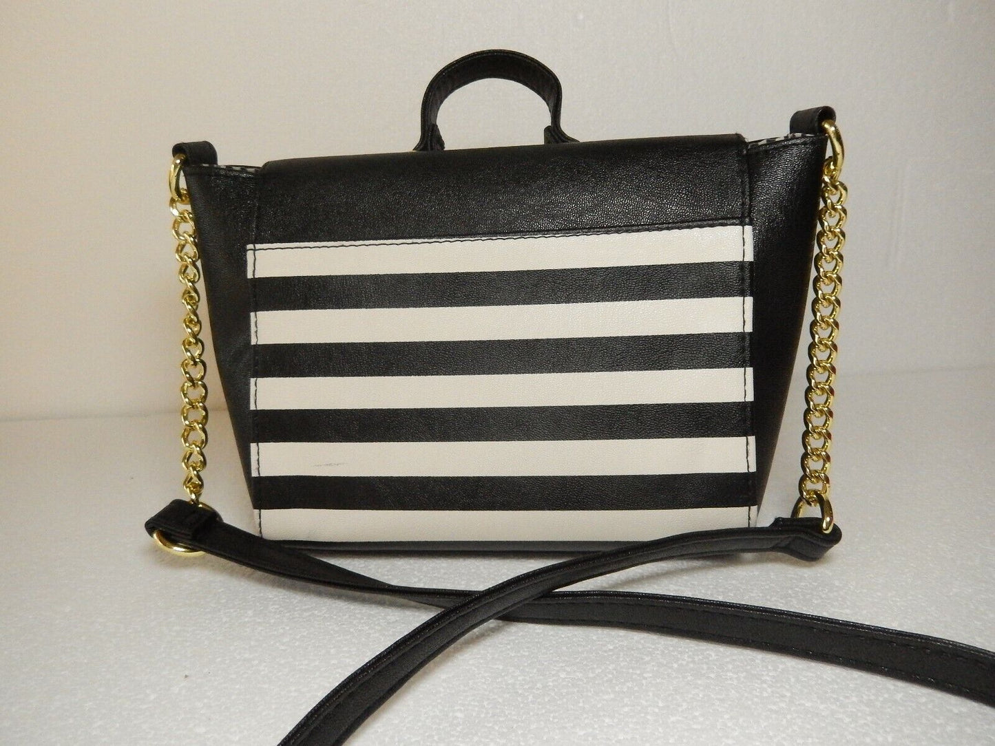 Luv Betsey Johnson Crossbody Messenger Shoulder Bag Satchel Purse