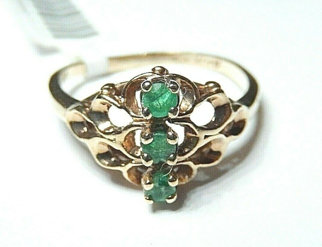 *VINTAGE* 10k Yellow Gold Emerald Three Stone Open Scroll Design Ring Size 6.5
