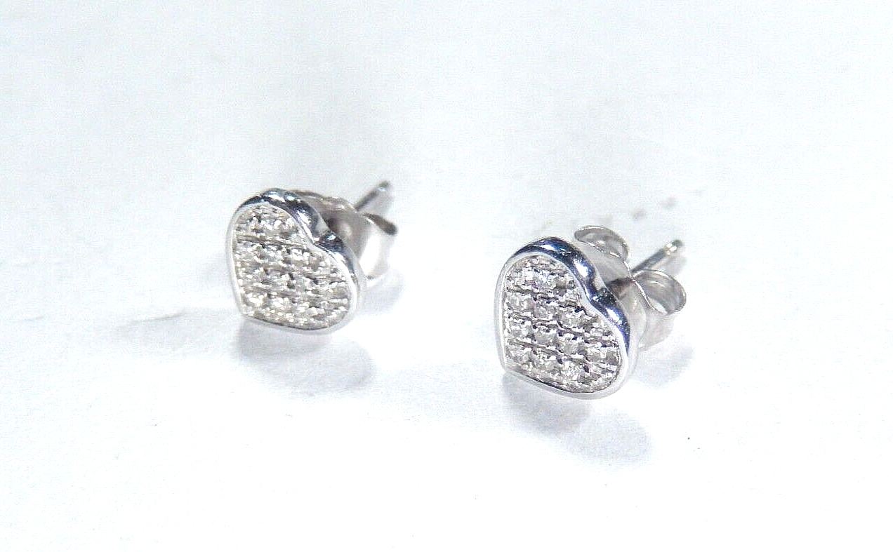*VINTAGE*  10K White Gold Real Diamonds  Heart Earring Studs .25CT 7.5mm x 6.5mm