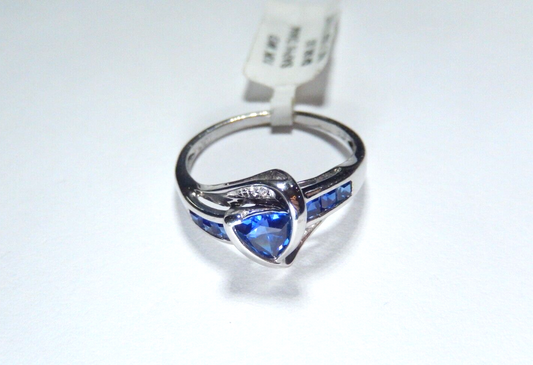 *NWT* 10k White Gold Lab Created Trillion Sapphire And Diamond Ring Size 7.25