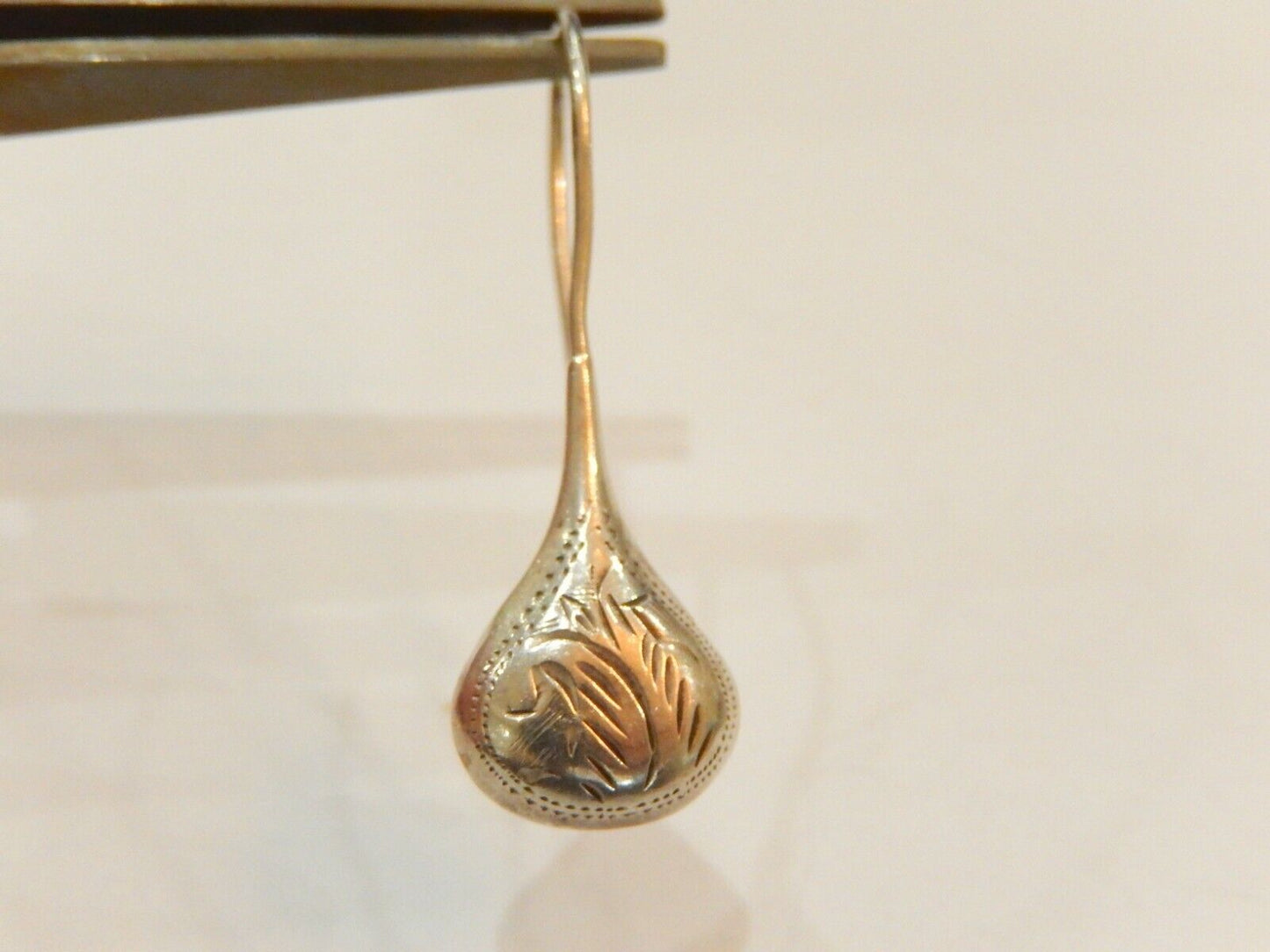 *VINTAGE*  Artisan Sterling Silver Tear Drop Wire Pierced Earrings