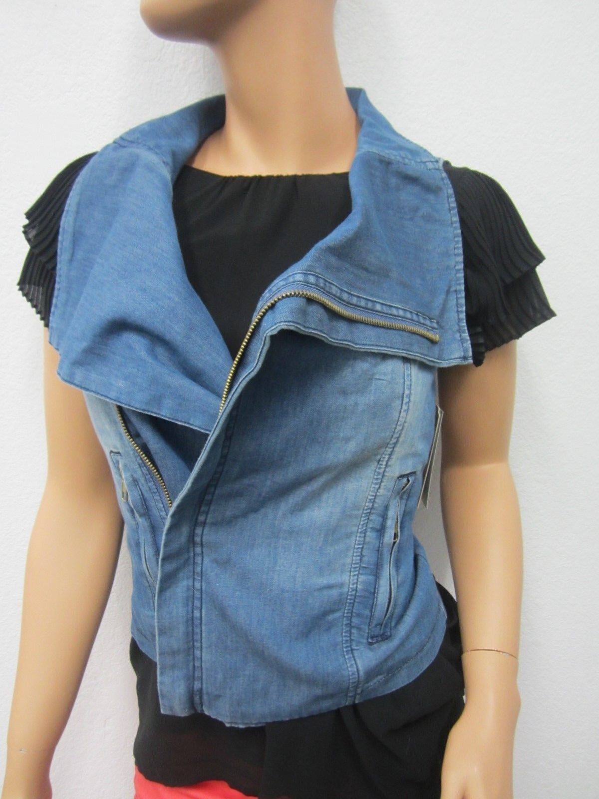 NWT Gianni Bini Zip Up Denim Vest Size XS - Retail $59